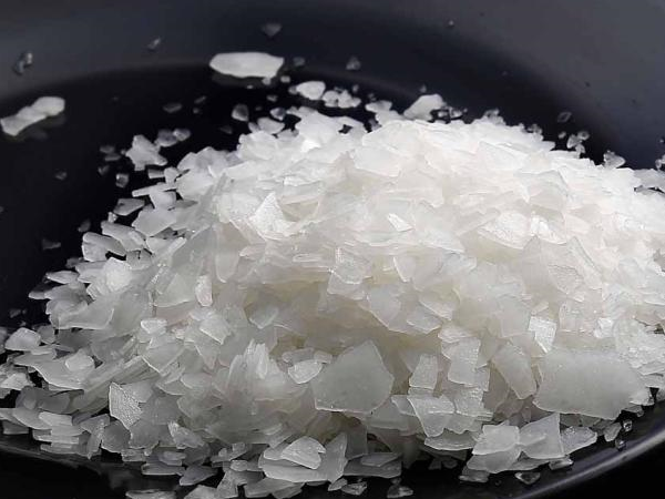 6水白片氯化鎂廠家